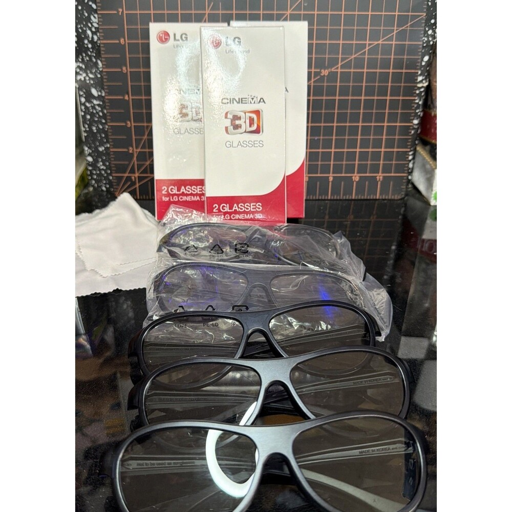 LG AG-F310 Cinema 3D Glasses Lot of 5 Passive TV Eyewear w/ 3 Boxes